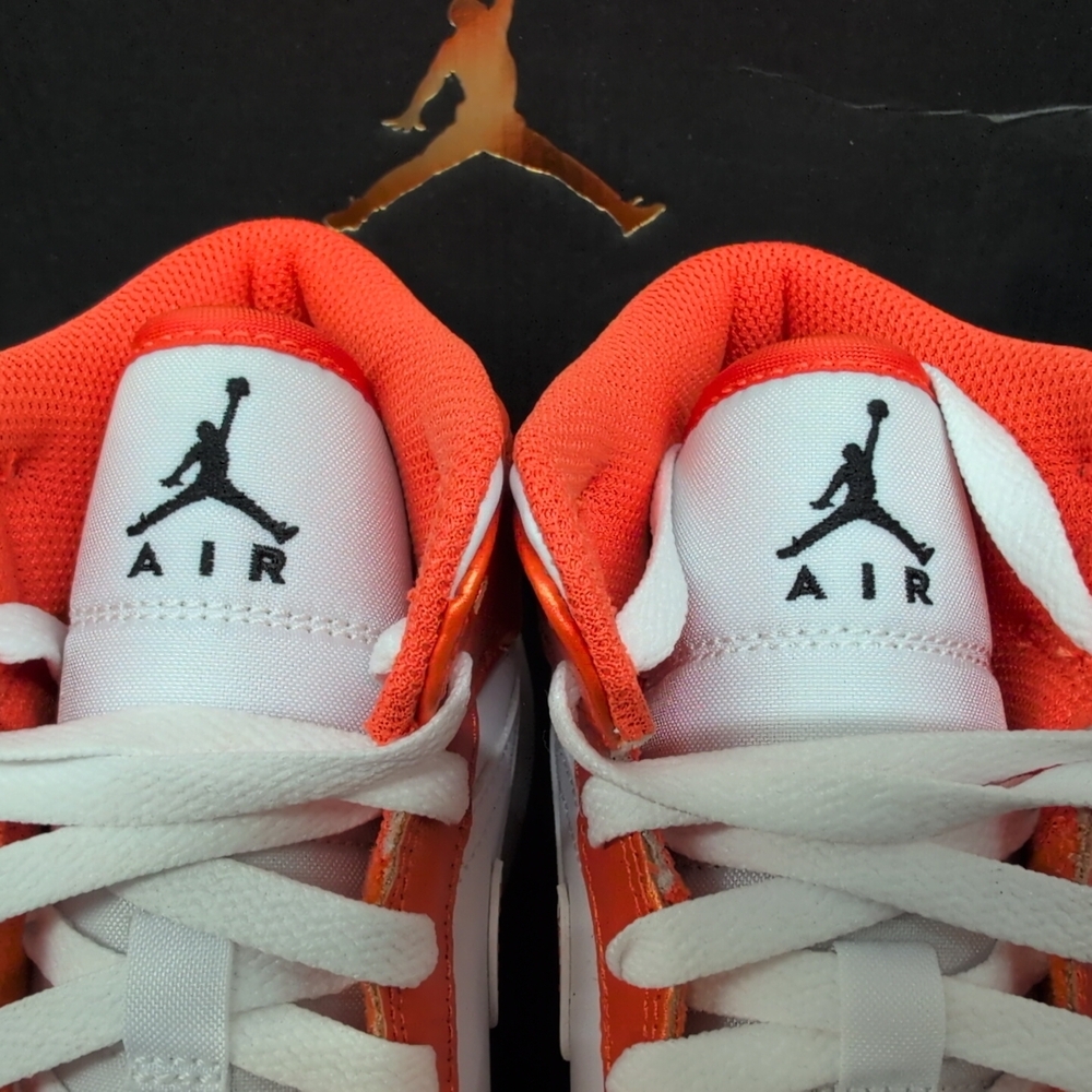 Nike Air Jordan 1 Mid SE Boys Sneaker Shoes Size 4.5Y Metallic Orange DM4228 800 - Picture 6 of 13